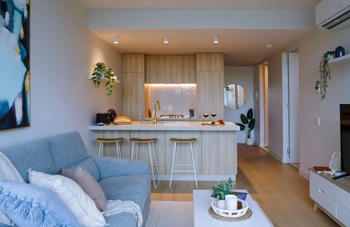 Frankston Apartment | Horizon Bliss - access to spa and opposite the beach