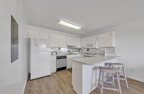 West Panama City Beach Condo | Horizon South 54205: Great 1 Bedroom, 1.5 Bath with Bunk Beds, Sleeps 6