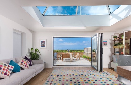 St. Buryan House | Horizon View - a house that sleeps 6 guests in 3 bedrooms