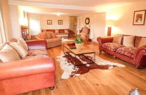 Eastgate Cottage | HORSLEY HEAD HOLIDAYS, family friendly, with open fire in Eastgate