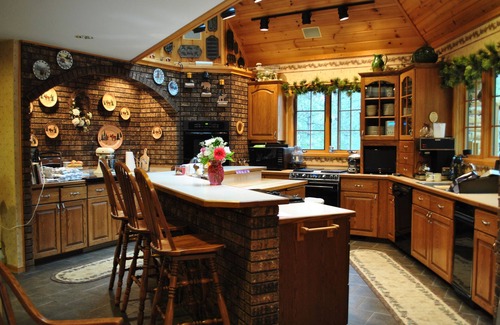 Charlevoix Bed & Breakfast | Horton Creek Inn B&B