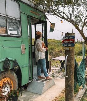 Serra Other | Hospedagem Ônibus na Roça em Serra ES