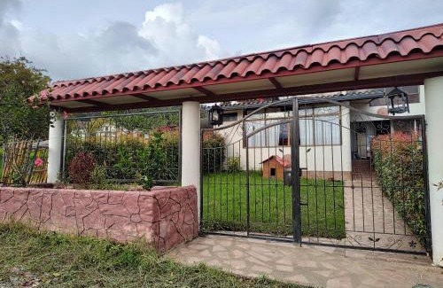 La Capilla House | Hospedaje Las Golondrinas - Tibirita, Cundinamarca