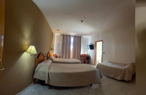 Torredonjimeno Hotel | Hospedium Hotel Twist