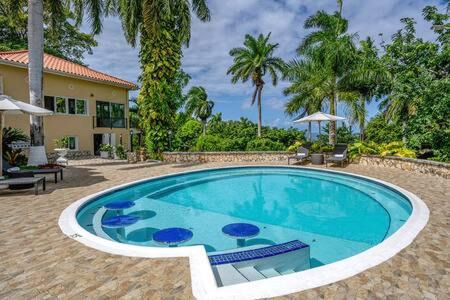 Montego Bay House | Hospitality Expert Music Mansion - 8BR Pool Bar