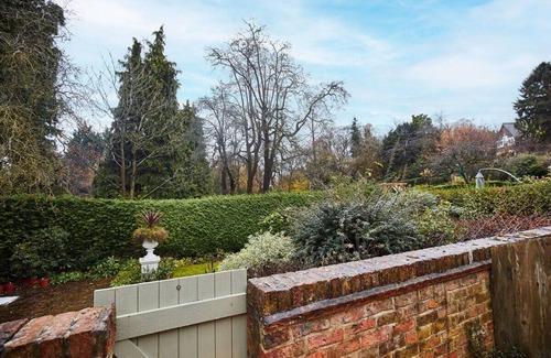 Yarm House | Host & Stay | Bentley Wynd