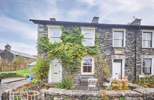 Newby Bridge House | Host & Stay | Prospect Cottage