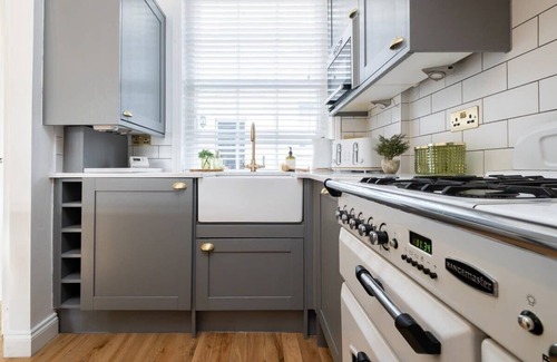 Rottingdean House | Host & Stay | Olde Place Cottage