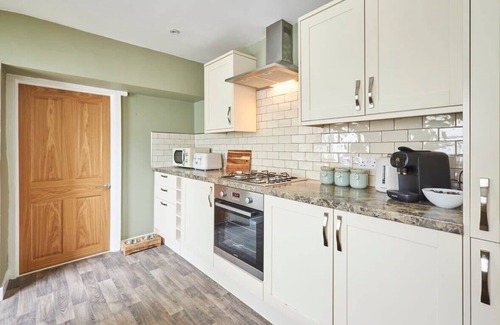 South Charlton House | Host & Stay | Oliver's Den