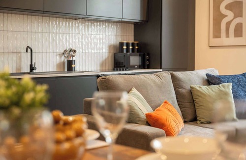 Liverpool Apartment | Host & Stay | Princes Place Hideaway IV