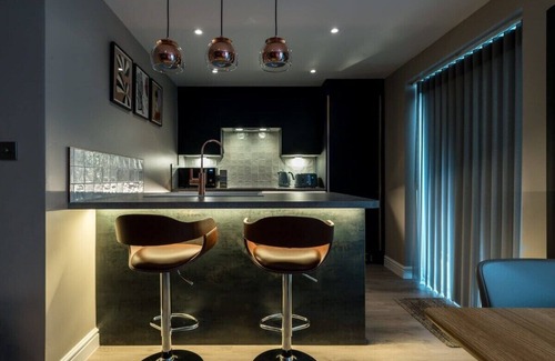 Hope Street House | Host & Stay | The Pilgrim Coach House II