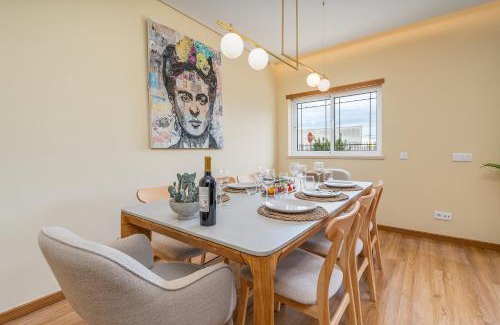 Parchal Villa | Host Wise - Deluxe House - Terrace & BBC