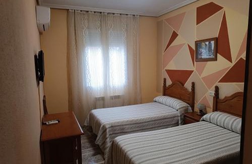 Ocana House | Hostal Ávila