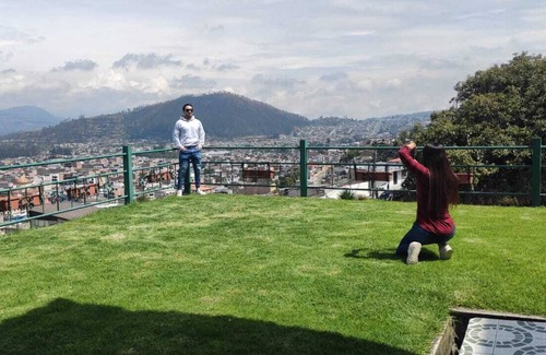 Otavalo Apartment | Hostal Acogedor, Vista Panorámica de la Ciudad, Ideal Para Disfrutar en Familia