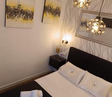 Palmete House | Hostal Casa Blanca