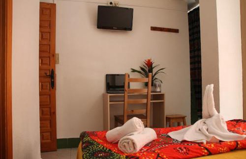 Almeria House | Hostal Estación