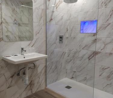 La Coruna House | Hostal Mara