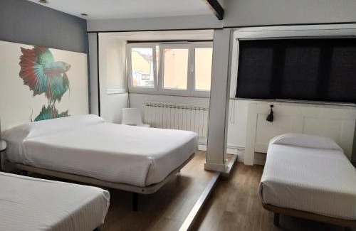 La Coruna House | Hostal Mara