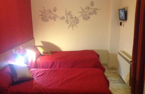 Los Fratres House | Hostal Neptuno