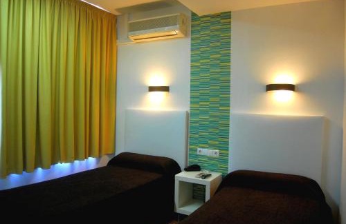 Jaen House | Hostal Restaurante EstaciÓN