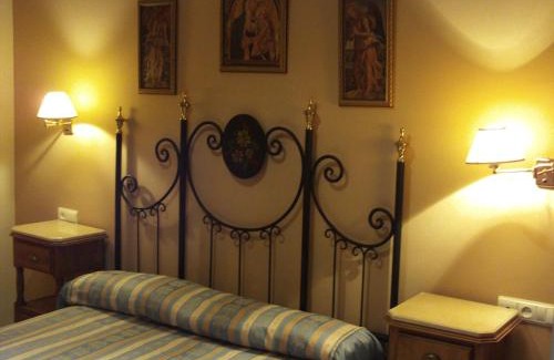 Almodovar del Rio House | Hostal San Luis