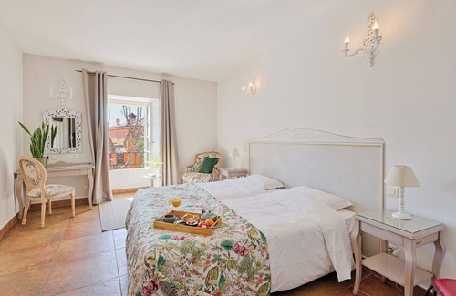 Bormes-Les-Mimosas Hotel | Hostellerie du Cigalou