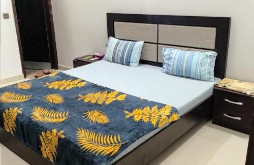 Gulshan-e-Iqbal House | HostHub Guest House Gulshan iqbal