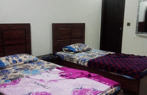 Gulshan-e-Iqbal House | HostHub Guest House Gulshan iqbal