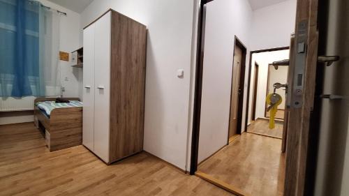 Kosetice House | Hostinské pokoje nad restaurací Košetice se společnou koupelnou, WC a kuchyňkou