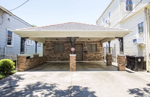 Algiers Point House | HOT DEAL Cozy Cottage Near French Quarter Sleeps 4 - Great Rates, Free Parking