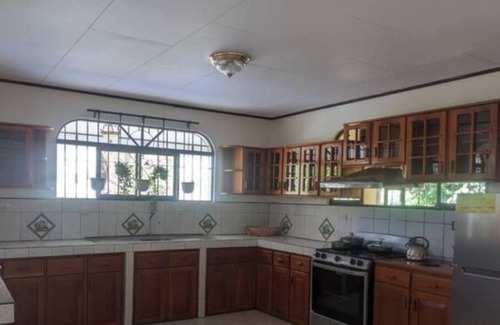 San Isidro de El General House | Hot Tub | 180° View | Vacation Home in Downtown