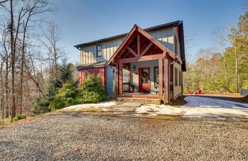 Eagle Mountain House | Hot Tub and Movie Room Updated Cabin in Ellijay!