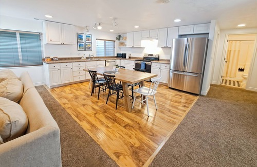 Eagle Mountain Apartment | Hot tub & Arcade Full Lower Level Apartment