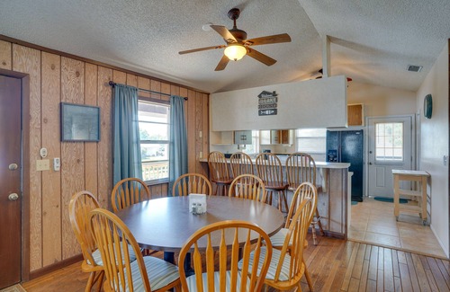 Fedhaven House | Hot Tub + Dock Access: Lake Hatchineha Getaway!