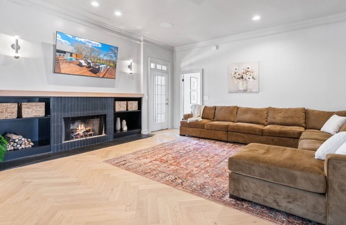 Manor House | Hot Tub + Fire Pit + Game Room + Pool | Separate Guesthouse | Great 4 Gatherings