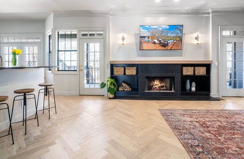 Manor House | Hot Tub + Fire Pit + Game Room + Pool | Separate Guesthouse | Great 4 Gatherings