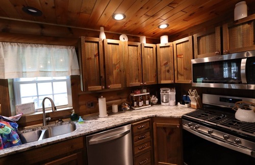 Coudersport Cabin | Hot Tub Game Room ATV Trail Dogs Welcome! Firepit