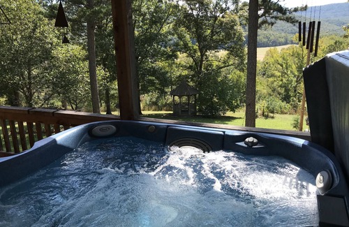 Jasper Cabin | Hot Tub* Secluded Ozark MT Cabin on 12 acres across from river