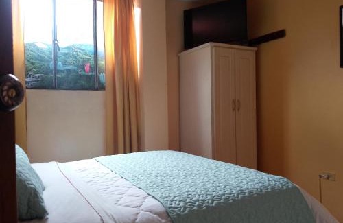 Banos de Agua Santa Hotel | Hotel Amazonia y sol