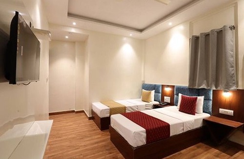 Old Delhi Hotel | Hotel Amrit Near Old Delhi Railway Station