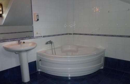 Soto de Luina Hotel | Hotel Apartamentos La Hortona