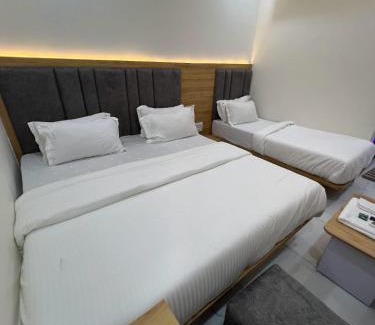 Satellite Hotel | Hotel Apple View,Ahmedabad
