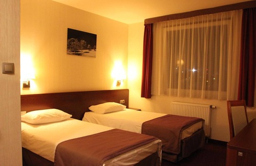 Letnica Hotel | Hotel Arena Expo