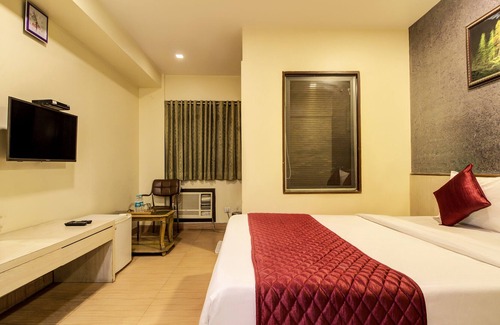 Malad West Hotel | Hotel Atithi Inn