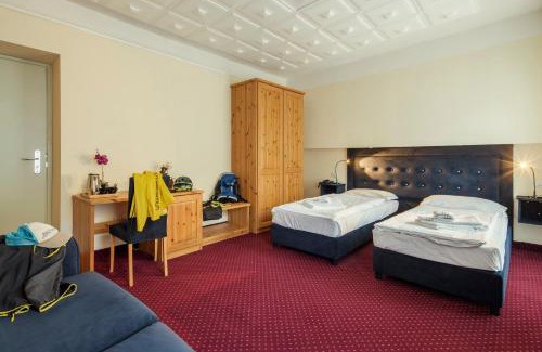 Auronzo di Cadore Hotel | HOTEL AURONZO - outdoor basecamp