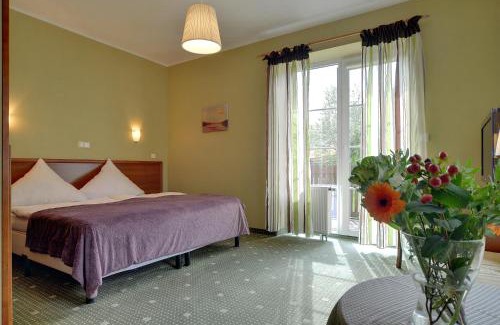 Bierutowice Hotel | Hotel Belweder - przy hotelu Golebiewski