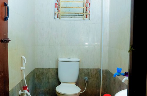 Erode Hotel | Hotel Breezeland - Erode Railway Station