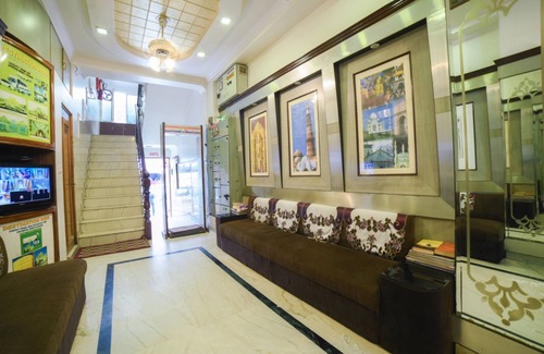 Karol Bagh Hotel | Hotel C Park Inn