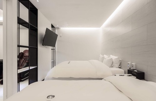 Guwol-dong Hotel | HOTEL CACAO