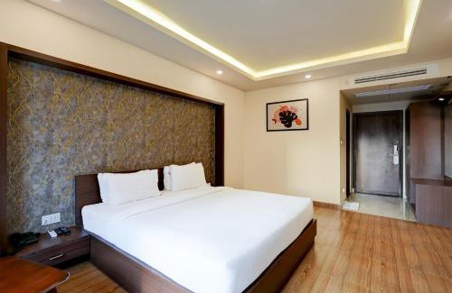 South West Hotel | Hotel Caves Inn Plaza Near IGI Airport